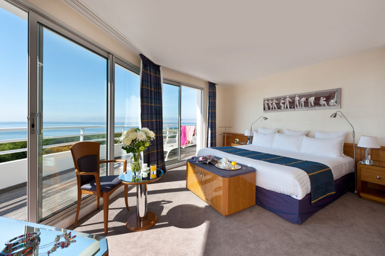 Photo d'une suite vue sur mer en hôtellerie de luxe